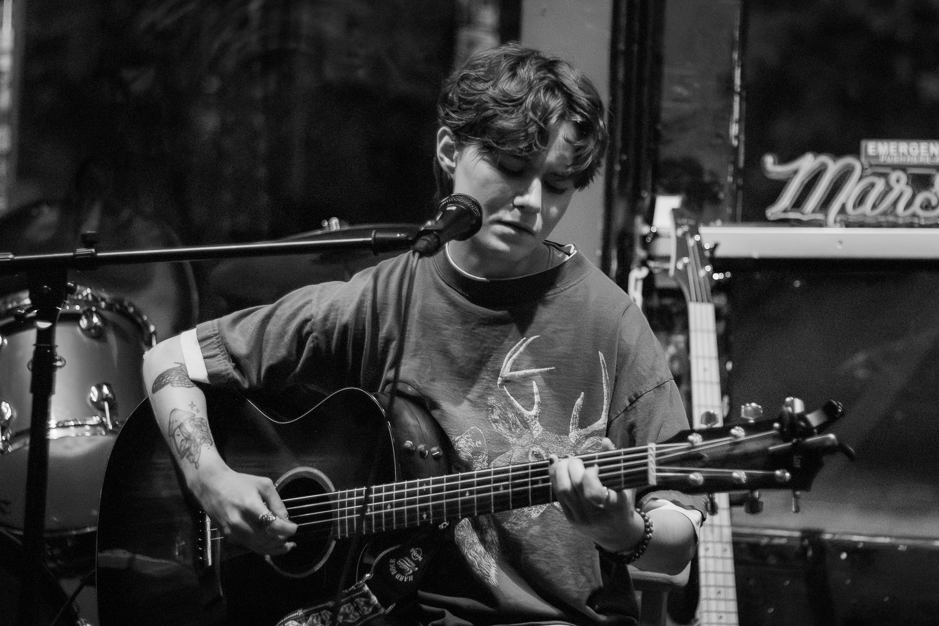 HAPPY HOUR UNPLUGGED: DAWN EVERGREEN