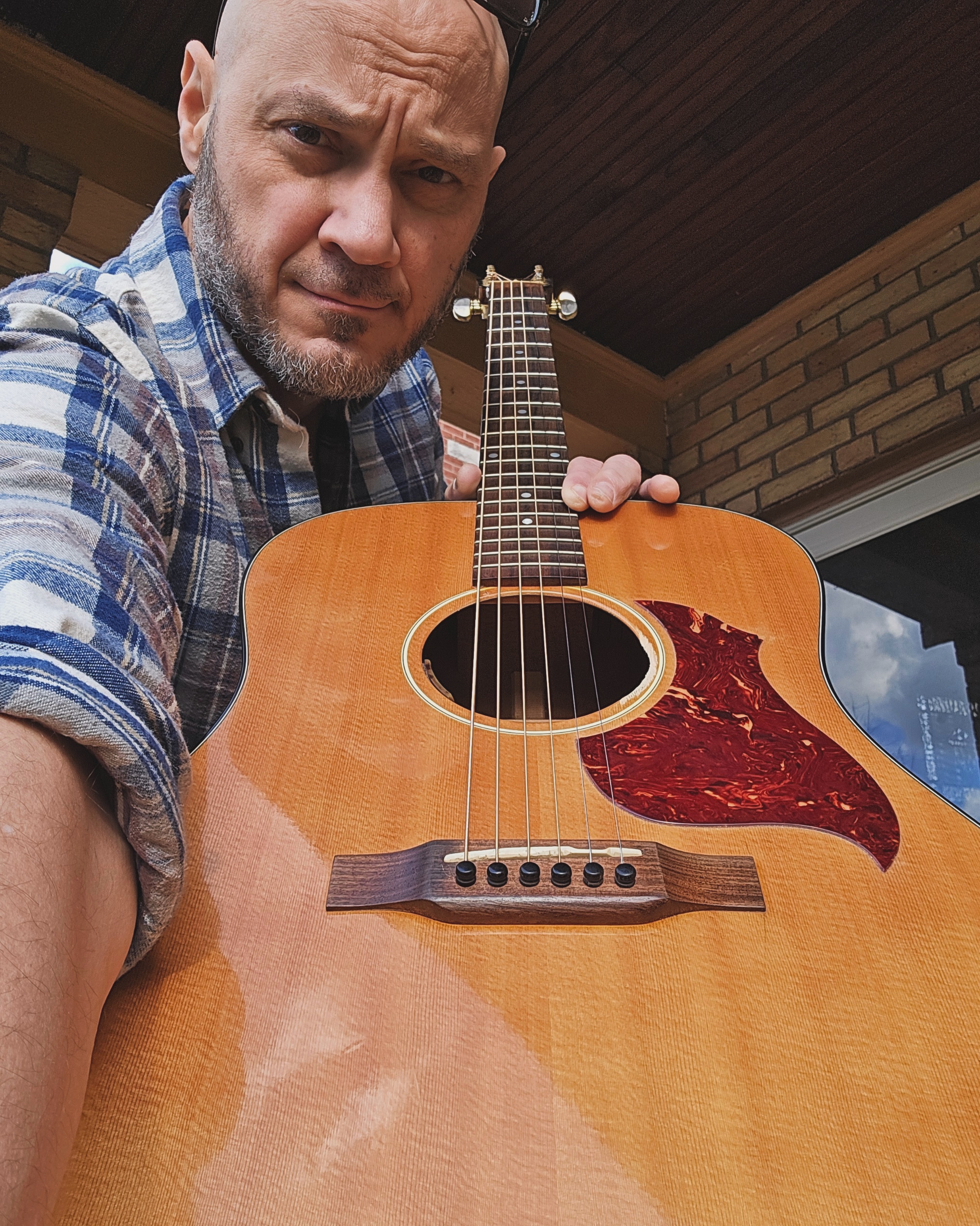 Dan Van Vechten MOTR Pub Happy Hour free music acoustic singer songwriter