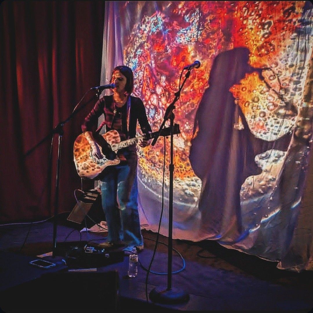 HAPPY HOUR UNPLUGGED: KELLI REDDING (Left at Orion)