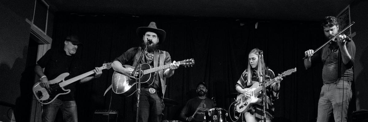 BOB LOG III w/ DEAD MAN STRING BAND