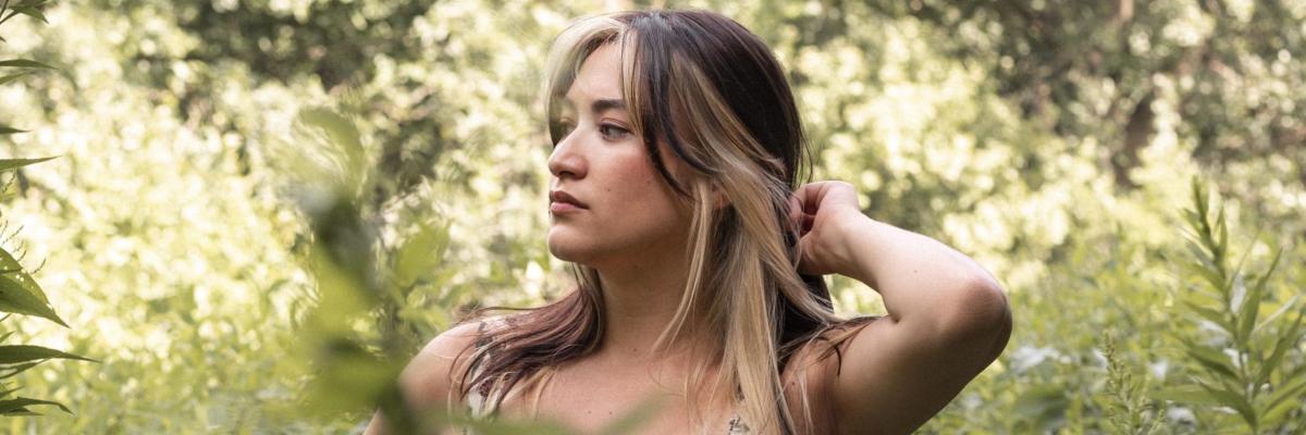 HAPPY HOUR UNPLUGGED: LYDIA SHAE