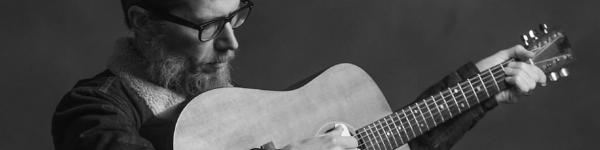 HAPPY HOUR UNPLUGGED: TODD LIPSCOMB