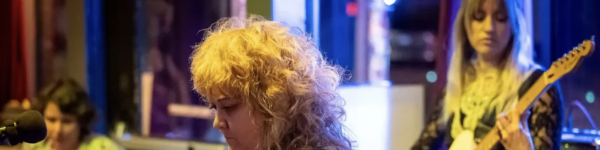 LOUD PETUNIAS w/ HIT THINGS